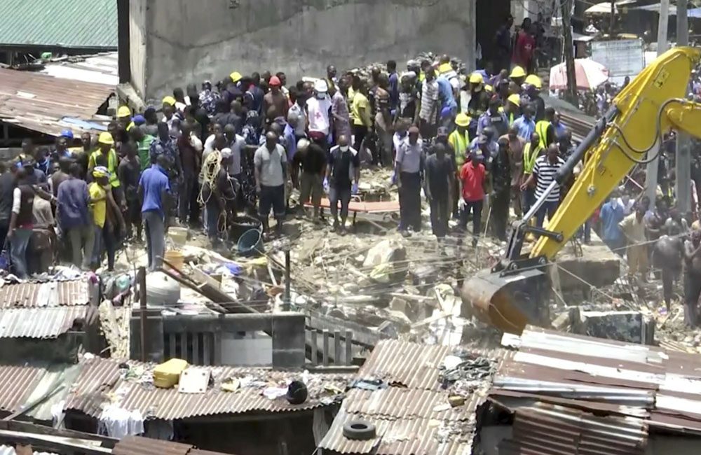 2019 Lagos School Collapse, Nigeria @emmyloaded / Pinterest.com