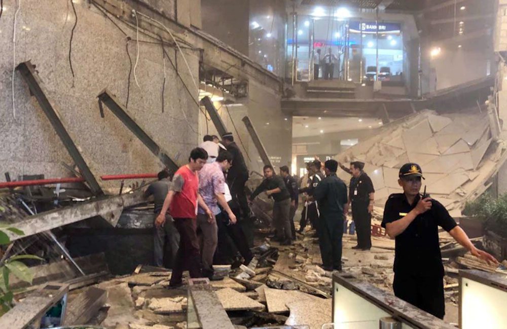 Indonesia Stock Exchange Floor Collapse, Indonesia @theguardian / PInterest.com