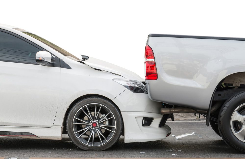 Don't File A Claim On A Fender Bender Piyawat ©Nandeenopparit / Shutterstock.com