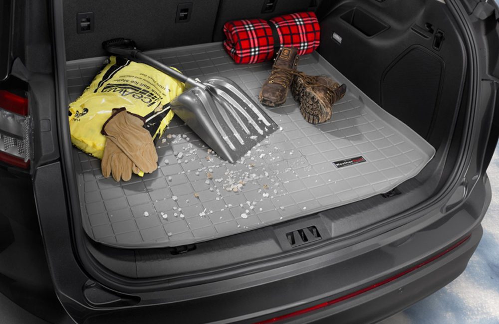 In The Winter, Keep Salt In Your Trunk @weathertech / Pinterest.com