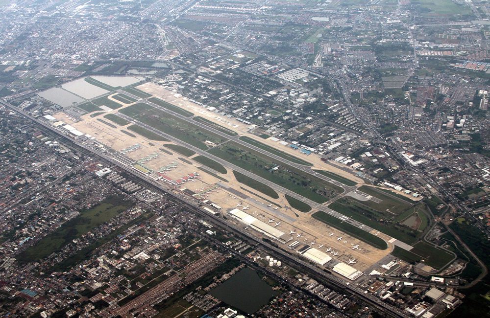 Don Mueang International Airport - Thailand @rubenscustodio / Pinterest.com