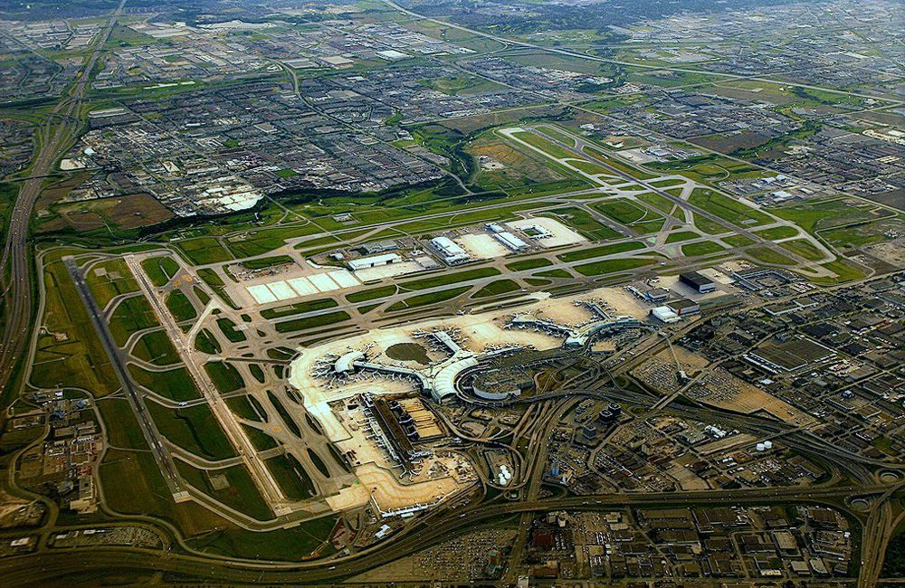 Toronto Pearson International Airport - Ontario, Canada @sophiamgreene / Pinterest.com