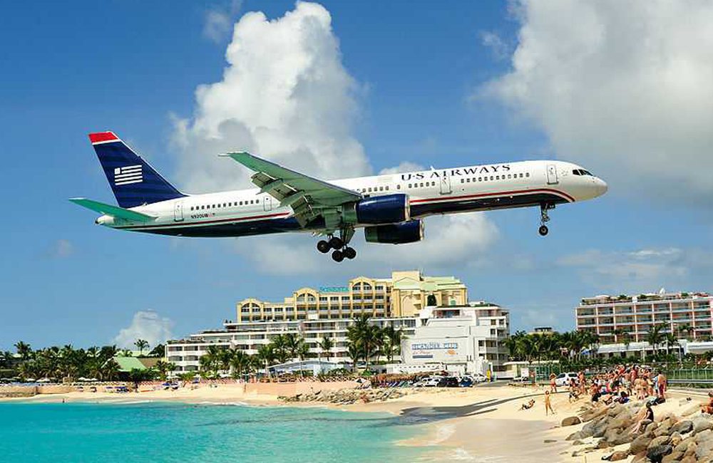 Princess Juliana International Airport - Saint Martin @fbraddy1970 / Pinterest.com