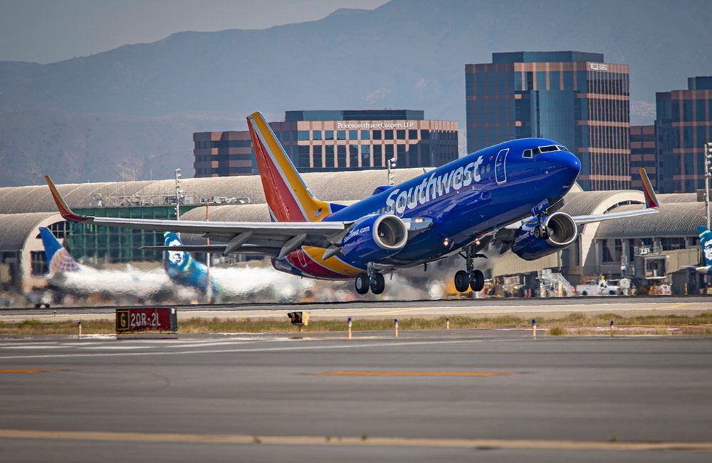 John Wayne Airport - California, USA ©F Armstrong Photography / Shutterstock.com