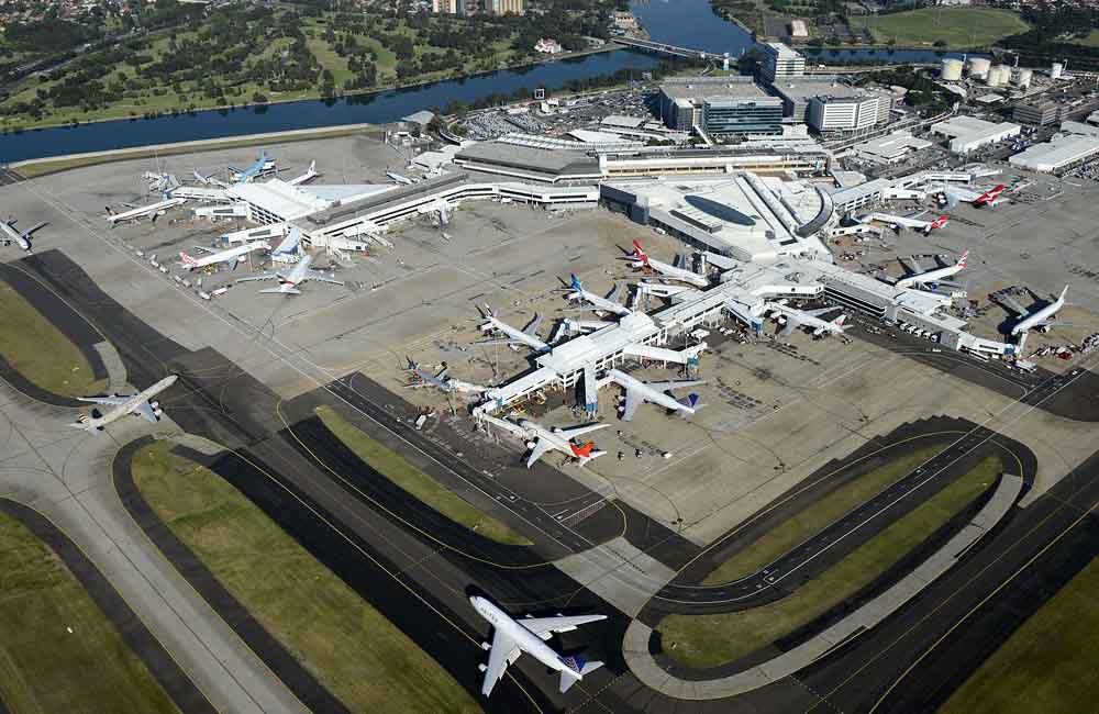 Sydney Kingsford-Smith Airport, Australia @SkyNation85 / Pinterest.com