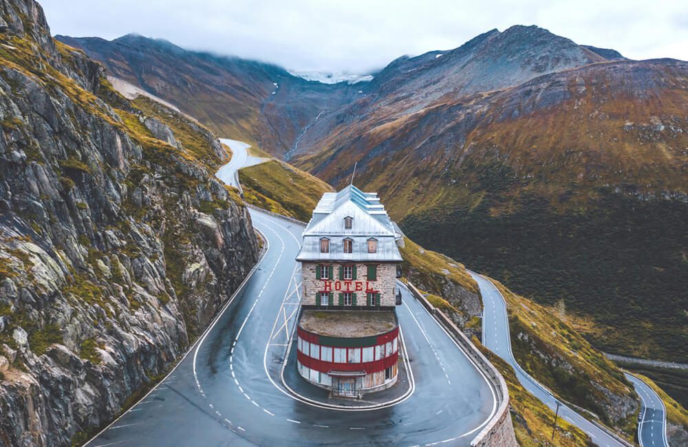 Furka Pass, Switzerland ©taranchic / Shutterstock.com