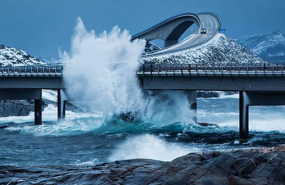 Atlantic Road, Norway @Pics 4ScrSvr / Flickr.com