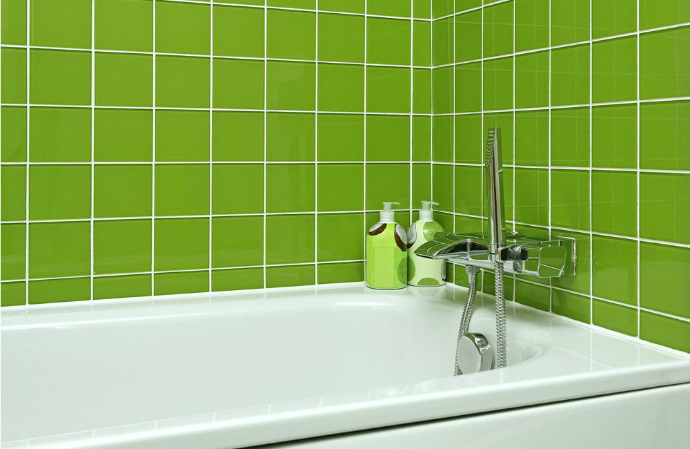 Colored Bathroom Tiles ©Baloncici / Shutterstock.com