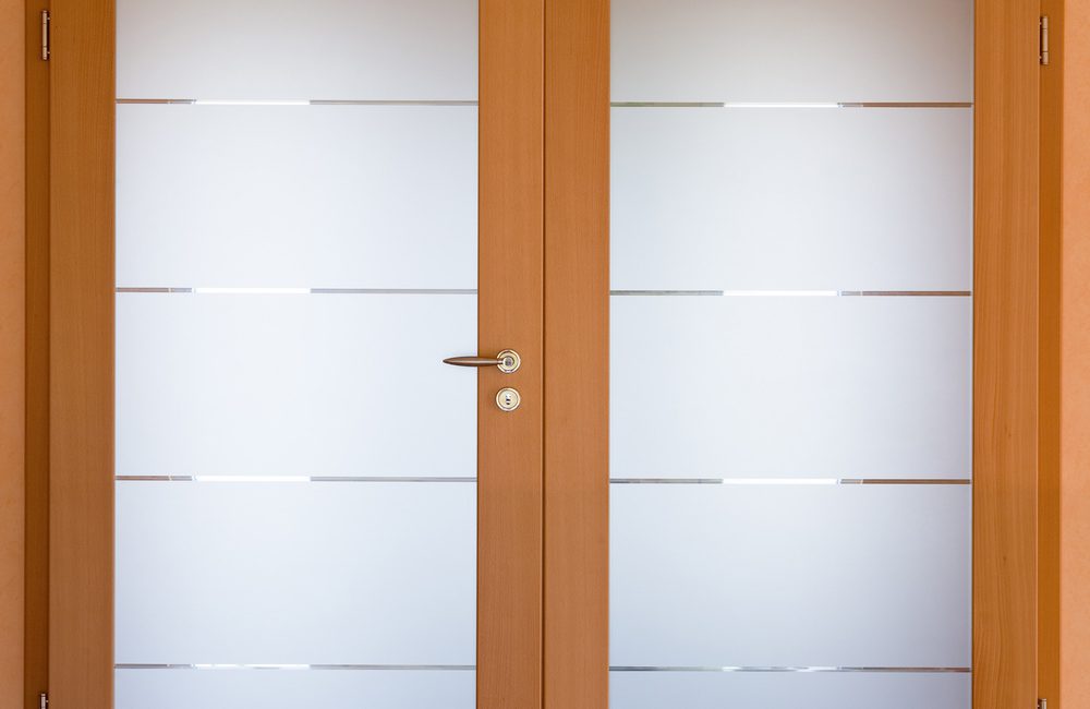 Frosted Interior Doors ©konzeptm / Shutterstock.com