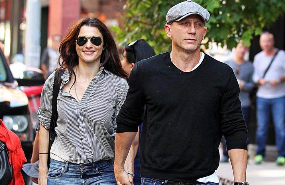 Daniel Craig and Rachel Weisz @most beautiful women in the world / Facebook.com