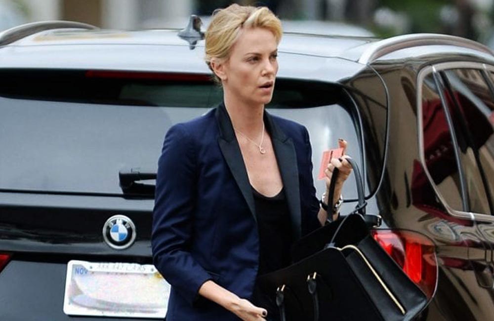 Charlize Theron @lyoka218 / Twitter.com