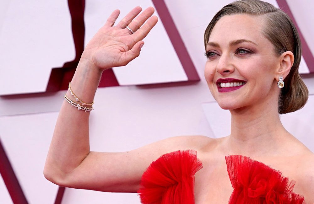 Amanda Seyfried's Drop Yellow Diamond Earrings ©Pool / Gettyimages.com