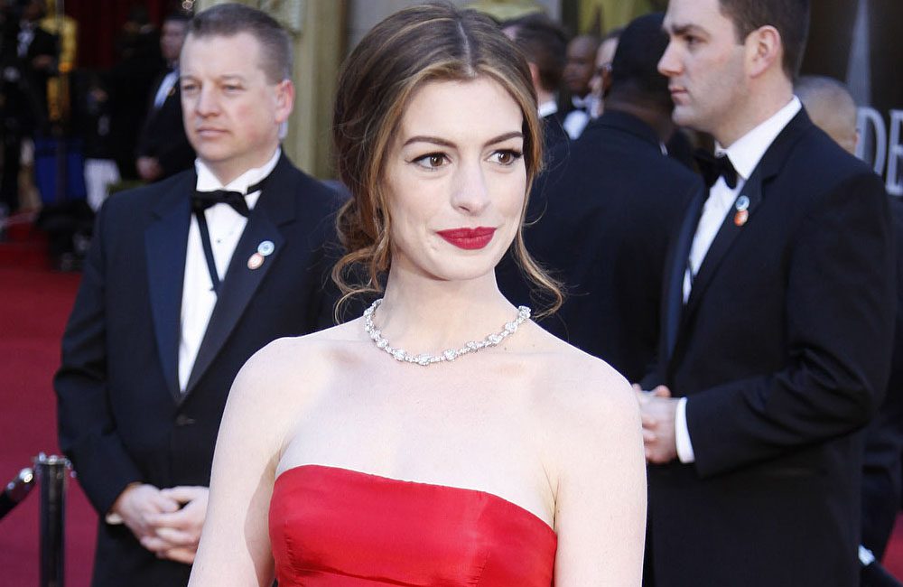 Anne Hathaway's Star Diamond Necklace - Tiffany & Co ©Joe Seer / Shutterstock.com